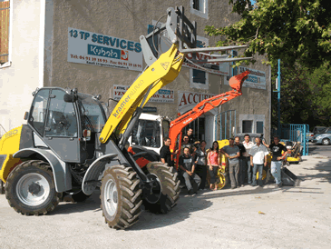 13 TP Services triple la mise