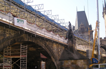 Cure de jeunesse pour le pont de Prague