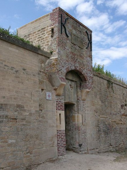 Ciments Calcia aide à restaurer une Redoute de 1780