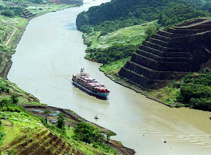 Le Canal de Panama taille plus grand