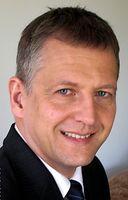 Thomas Ostermann monte en grade chez Terex Cranes