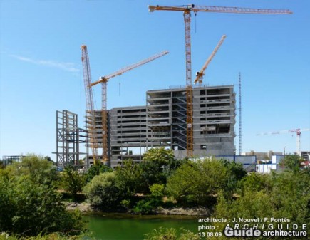 Navigator : le premier système anticollision dynamique 3D pour grues mobiles