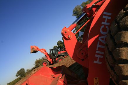 Hitachi réunit ses concessionnaires et clients dans le Sud