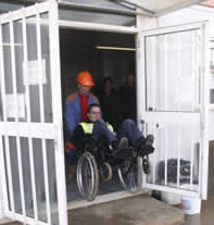 Le Handi Tour de Quille s'arrête sur le chantier du CHI d'Evreux