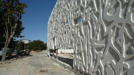 Béton blanc auto-plaçant Unibéton pour architecture audacieuse
