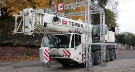 Terex lance sa grue compacte tout-terrain AC 100/4L