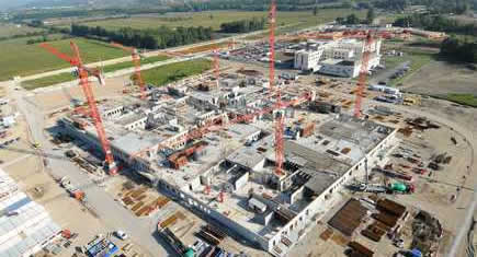 Vicat fournit 37 000 m3 de béton pour le centre hospitalier à Bourgoin-Jallieu