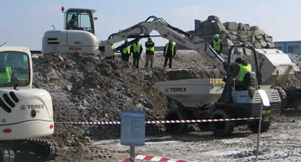 Les concessionnaires Terex Construction France en formation