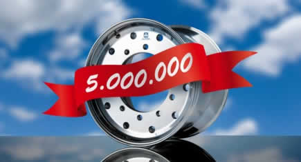 Alcoa fête sa 5 000 000e roue en Europe