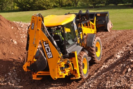 JCB vient en aide aux victimes des inondations au Pakistan