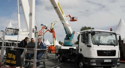 Une nouvelle nacelle grande hauteur sur porteur 12 t chez Palfinger