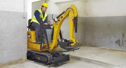 Caterpillar lance de nouvelles mini-pelles de 0,9 à 2,7 t