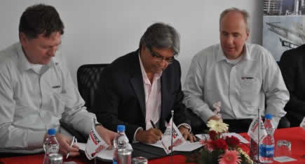 Terex Cranes signe un contrat pour la livraison de 8 grues sur chenilles à Sanghvi Movers