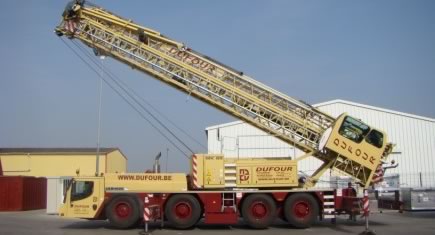 Le groupe Dufour fait l'acquisition d'une grue mobile Liebherr MK88