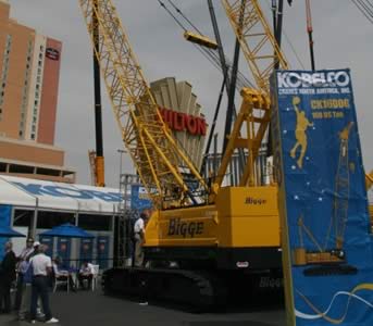Kobelco Grues prévoit d’ouvrir des usines en Chine et en Inde