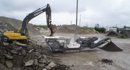 Nouveau concasseur Gipo 90 FDR en location chez GCC