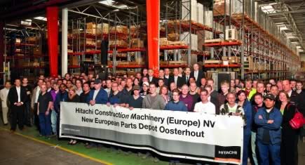 Inauguration officielle pour le nouveau dépôt de pièces détachées européen d'Hitachi