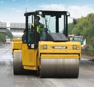 Caterpillar CD54 : double fréquence 