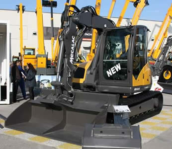 Nouvelle pelle Mecalac 10MCR