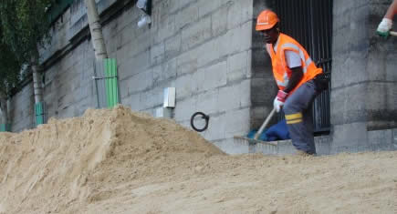 Lafarge fournit 6 000 t de sable pour les 10 ans de Paris-Plages