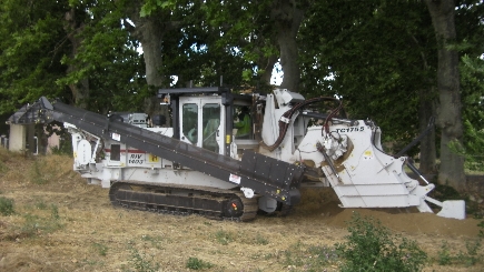 RIV 1403 TC 1755 : la trancheuse à chaîne pour les grands réseaux