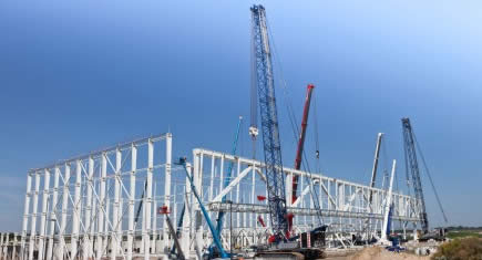Deux grues Terex 2800-1 à l'aéroport de Berlin