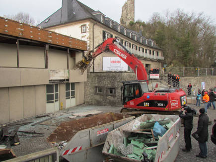 Atlas Copco : démolition panoramique 