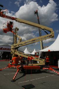 JLG signe avec Hinowa un accord de fabrication mondiale