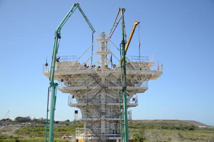 Le nouveau pont de la Rivière Saint-Étienne à la Réunion
