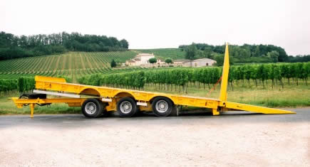 Remorques porte-engins : la gamme de 18 à 72 t de PTC d'AMC Castera