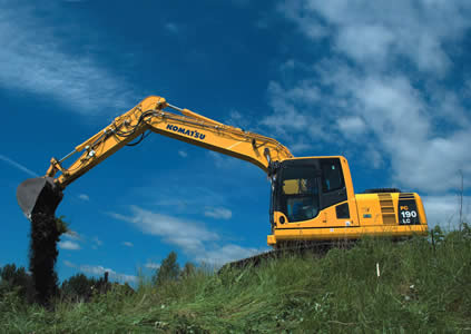 Maxi-pelles Komatsu  : série 8 généralisée