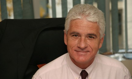 Le Synteau reconduit son président