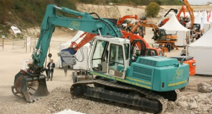 JM Equipement fourbit ses armes