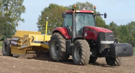 Les décapeuses tractées Ashland s’ouvrent au guidage