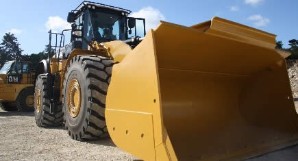 Caterpillar :   44 % de bénéfices grâce à des ventes record