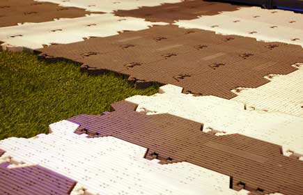 Batimat 2011 : les plaques de Locarius