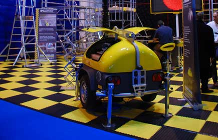 Batimat 2011 : Eclairage sur mât pour Youngman