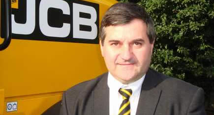 Philippe Girard, directeur commercial et marketing JCB France