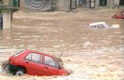 Nathalie Kosciusko-Morizet à Nîmes pour les inondations