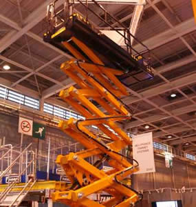 Batimat 2011 : Heli France représente PB lift