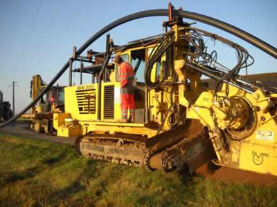 1800 ml de tubes PEHD Prolinear Ryb posés à Nevers