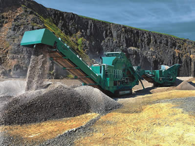 Concasseur à percussion  Powerscreen 1500 Maxtrak 