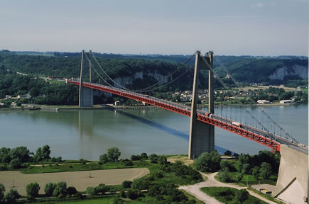 Réfection des étanchéités et couche de roulement pour  le Pont de Tancarville !