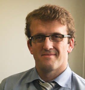 David Rodier, Hitachi France : du distributeur au constructeur
