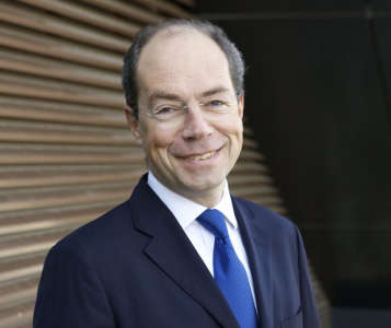 Le président de Vinci Autoroutes propose de financer des travaux