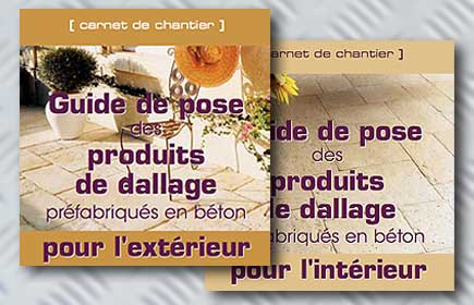 Deux guides de pose pour dallage en béton préfabriqué 