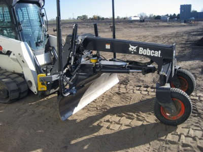 Guidage à ultrasons pour les lames niveleuses Bobcat