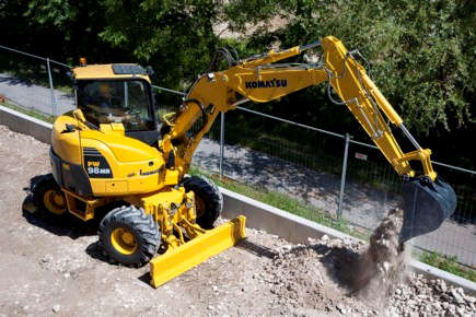 Nouvelle pelle urbaine 10 t Komatsu à Intermat