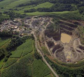 Colas acquiert deux carriers