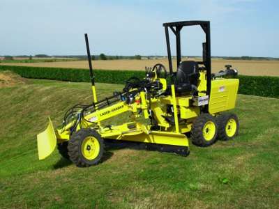 Payen distribue les niveleuses Laser Grader LG106